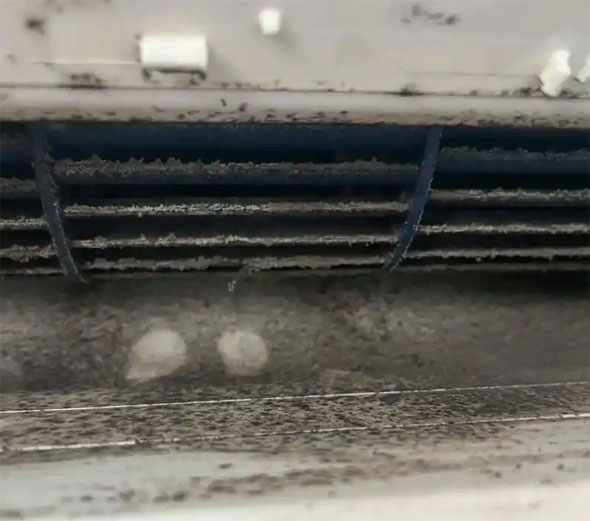 长泰空调吹的风有股烧焦味是怎么回事